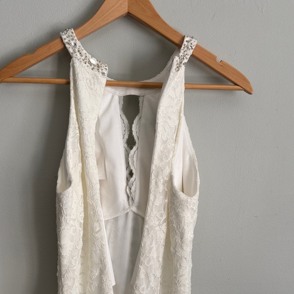 Elegant White Lace Halter Wedding Dress/ Rehearsal/ Cocktail dress sz 8 - Picture 4 of 10